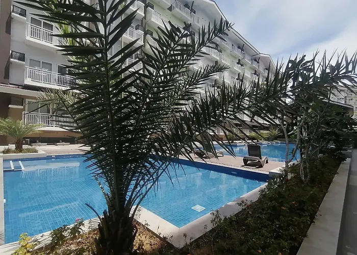 Azur A731, Amani Residences, 5 Minutes Airport, Netflix, Stylish, Cozy With Luxurious Swimming Pool Appartement *