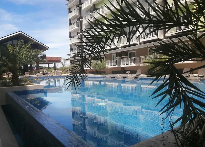 Azur A731, Amani Residences, 5 Minutes Airport, Netflix, Stylish, Cozy With Luxurious Swimming Pool *